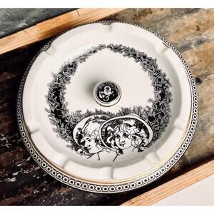 Beautiful HOLLOHAZA Hungary porcelain ashtray Surreal Portraits 6.5”